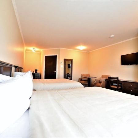 Motel L'Abri Carleton-sur-Mer Bagian luar foto